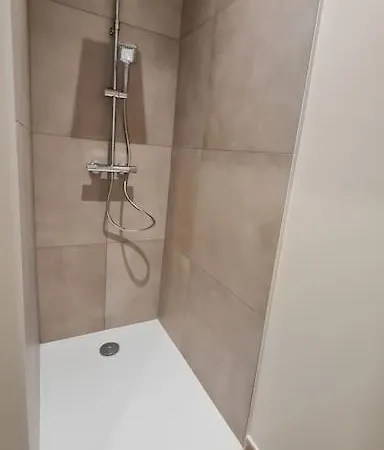 Le Puy Martineau Piscine Privee Interieure Chauffee Terrain Arbore A 10 Min Du Puy Du Fo Semesterbostad