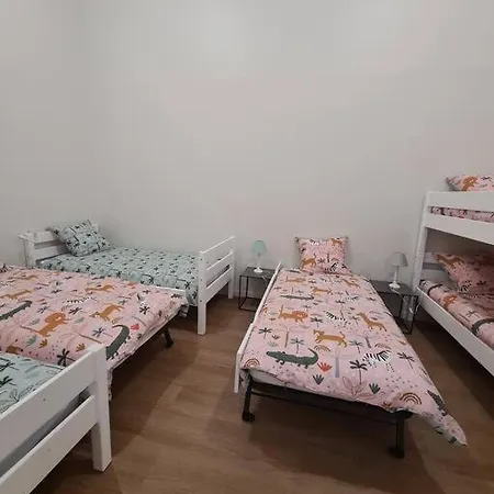 Tatil Evi Le Puy Martineau Piscine Privee Interieure Chauffee Terrain Arbore A 10 Min Du Puy Du Fo *