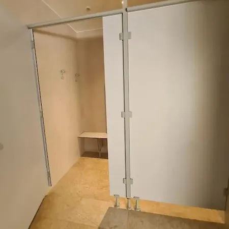 Semesterbostad Le Puy Martineau Piscine Privee Interieure Chauffee Terrain Arbore A 10 Min Du Puy Du Fo