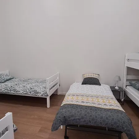 Le Puy Martineau Piscine Privee Interieure Chauffee Terrain Arbore A 10 Min Du Puy Du Fo Semesterbostad Saint-Mars-la-Réorthe