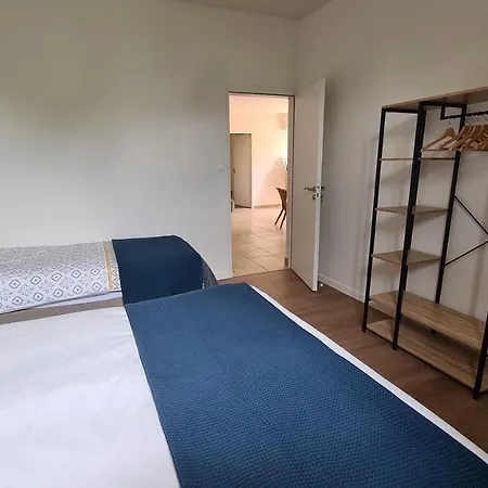 Semesterbostad Le Puy Martineau Piscine Privee Interieure Chauffee Terrain Arbore A 10 Min Du Puy Du Fo Saint-Mars-la-Réorthe