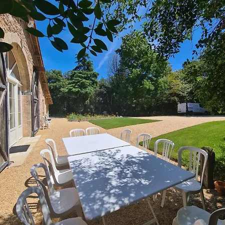 Le Puy Martineau Piscine Privee Interieure Chauffee Terrain Arbore A 10 Min Du Puy Du Fo