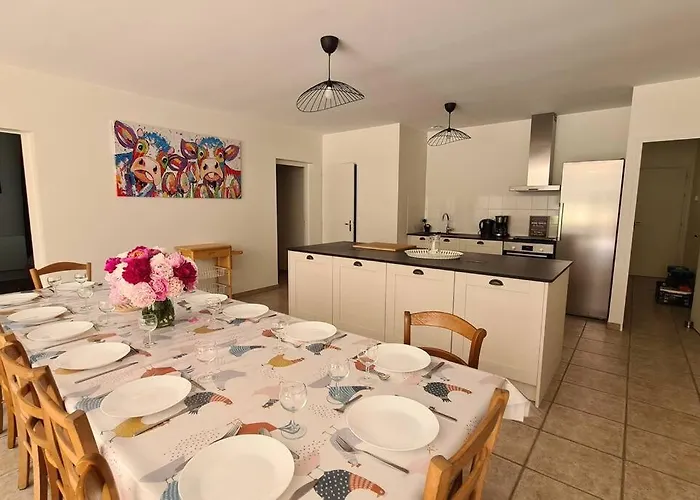 בית נופש Le Puy Martineau Piscine Privee Interieure Chauffee Terrain Arbore A 10 Min Du Puy Du Fo Saint-Mars-la-Réorthe