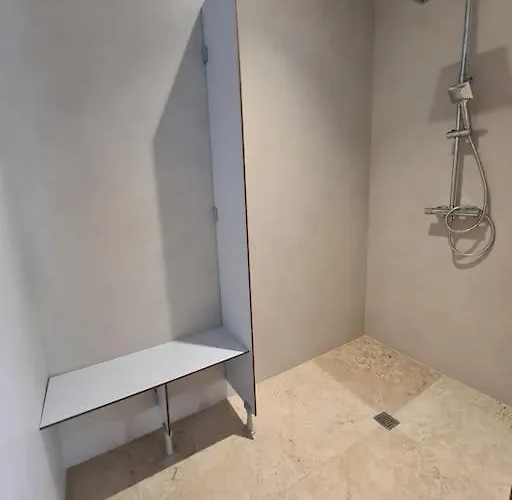 Le Puy Martineau Piscine Privee Interieure Chauffee Terrain Arbore A 10 Min Du Puy Du Fo Saint-Mars-la-Réorthe