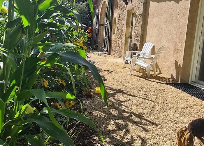Le Puy Martineau Piscine Privee Interieure Chauffee Terrain Arbore A 10 Min Du Puy Du Fo Saint-Mars-la-Réorthe